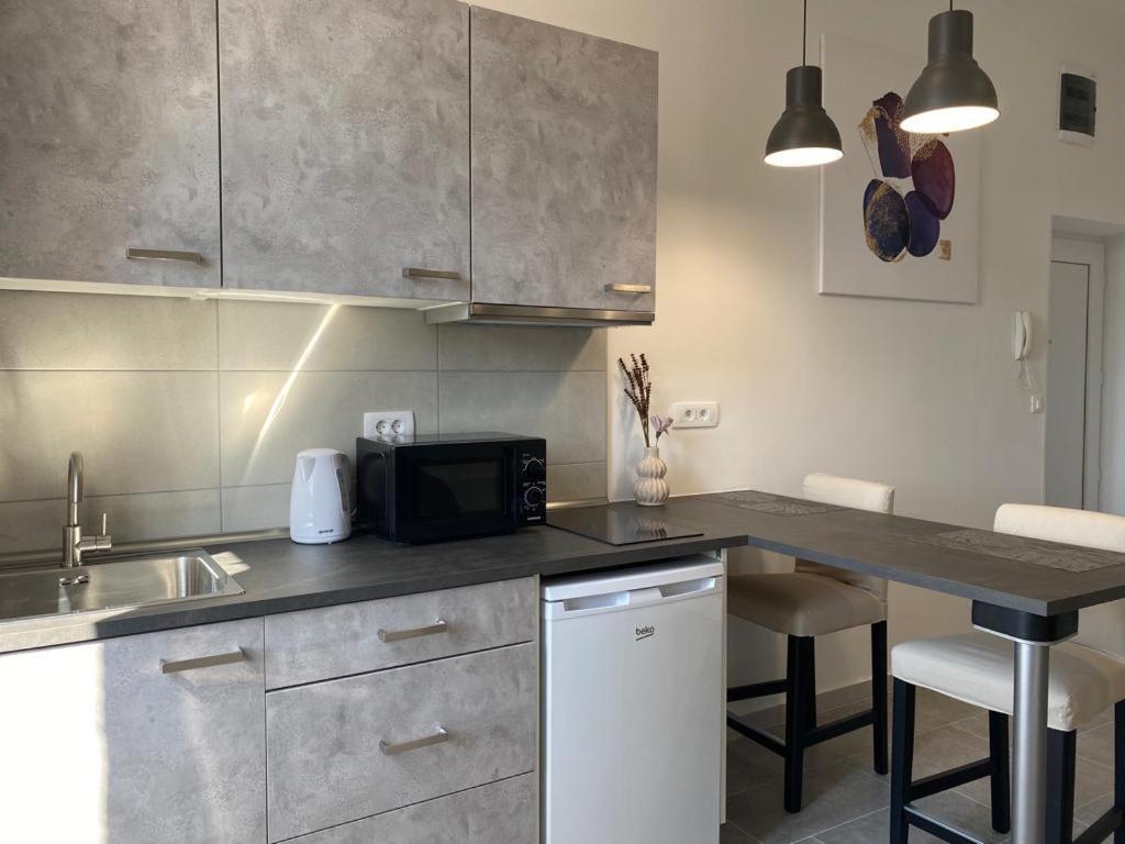 City Vibes Apartment Pula Ngoại thất bức ảnh
